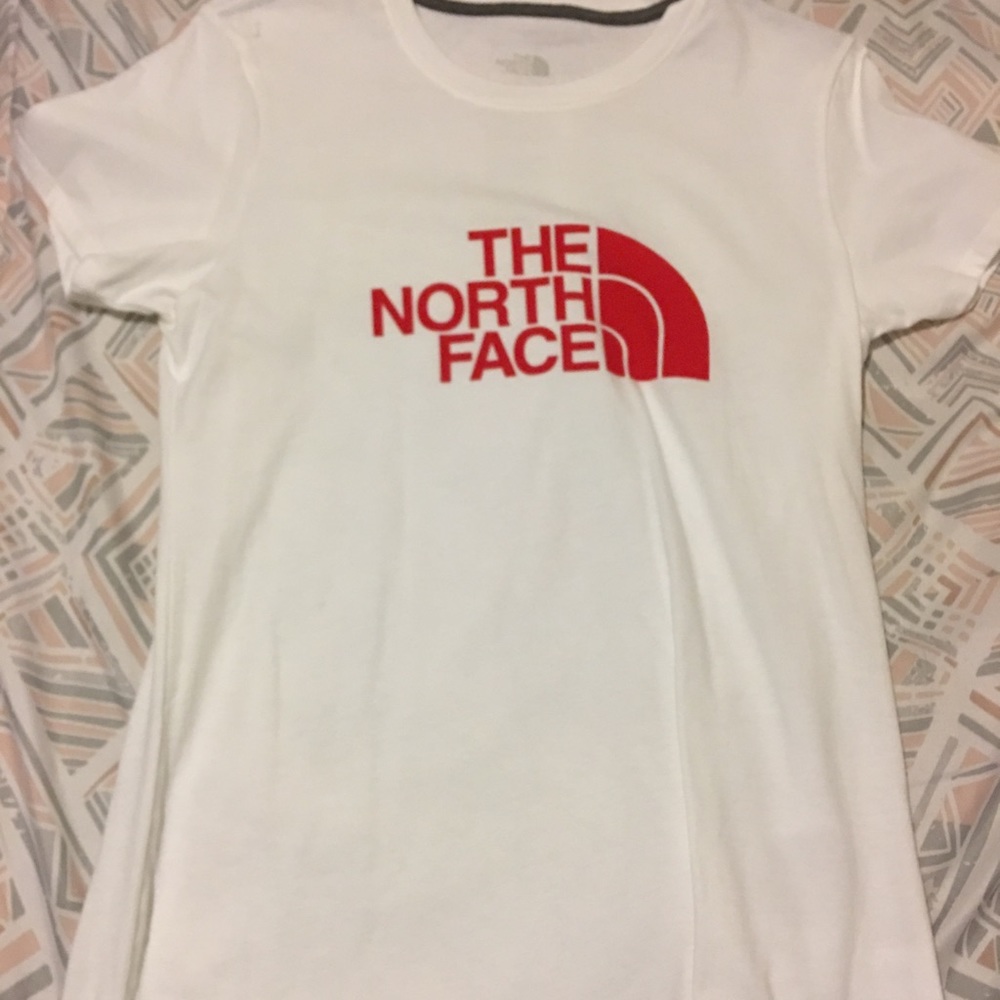 North face tee shirt 👚